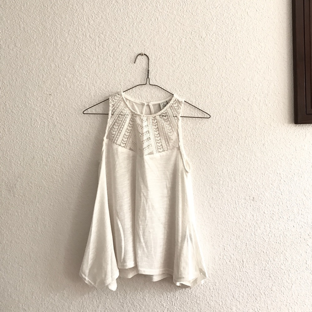 Lace detail tank top